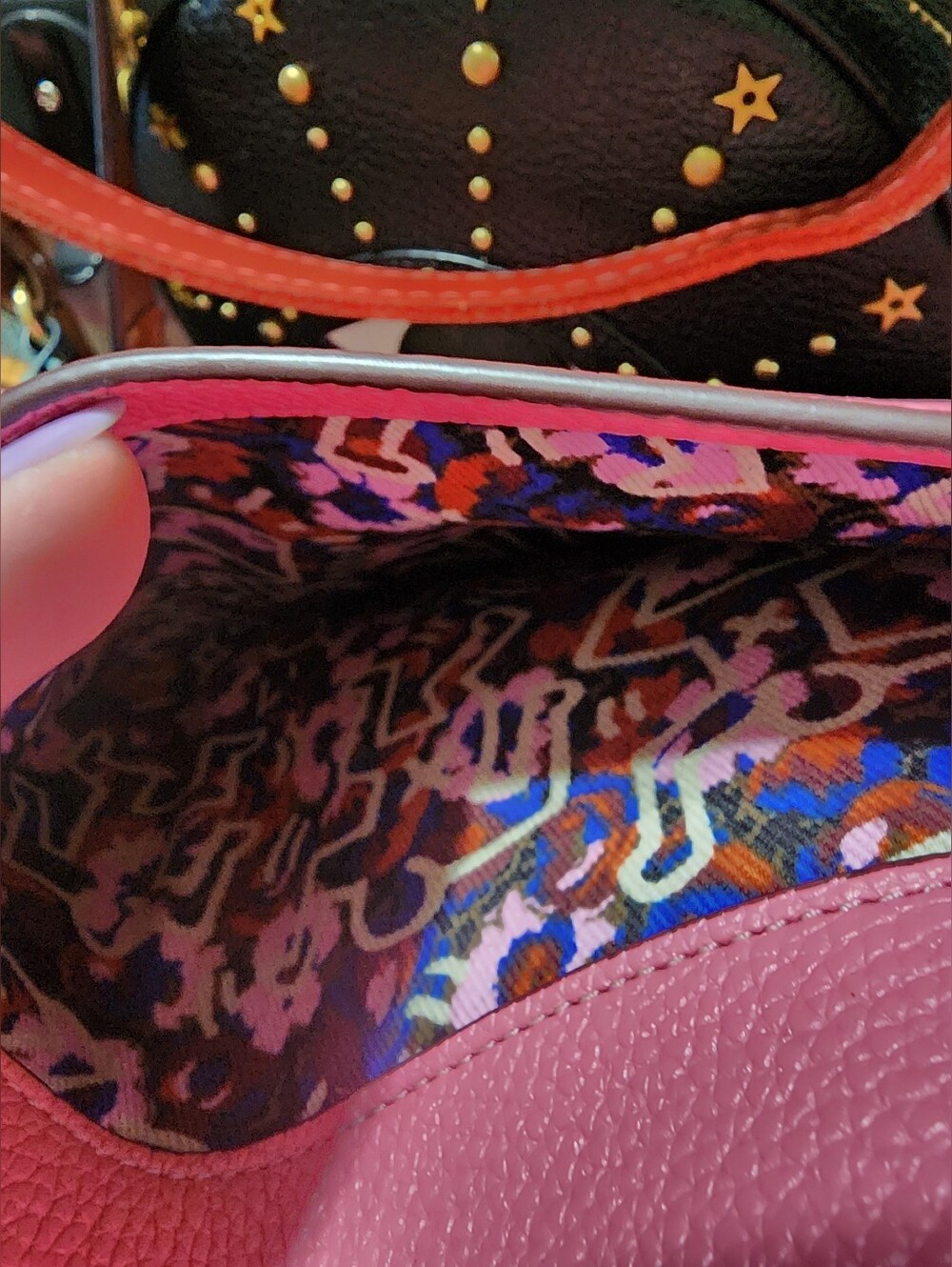 Coach Keith Haring Limited Edition Pink Pebbled Leather Heart Embossed Crossbody - Picture 7 of 11